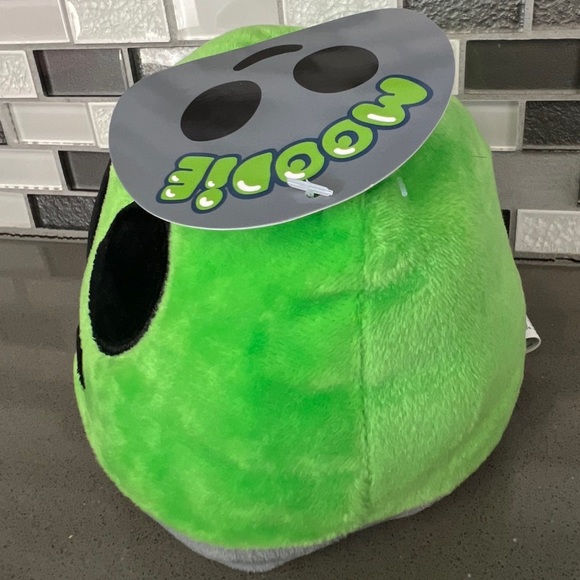 MOODIE Reversible Alien Double Sided Flip Plush / Green & Gray / 5” / BRAND NEW - Picture 5 of 16